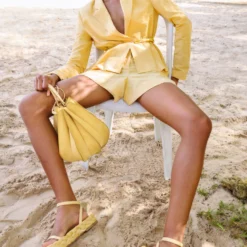 ULLA JOHNSON Abri Shorts - Dune 9 ULLA JOHNSON Abri Shorts - Dune -Cheap Style Qube Store UJ PF23 PDP CROP 1500x2250 LOOK 20 1